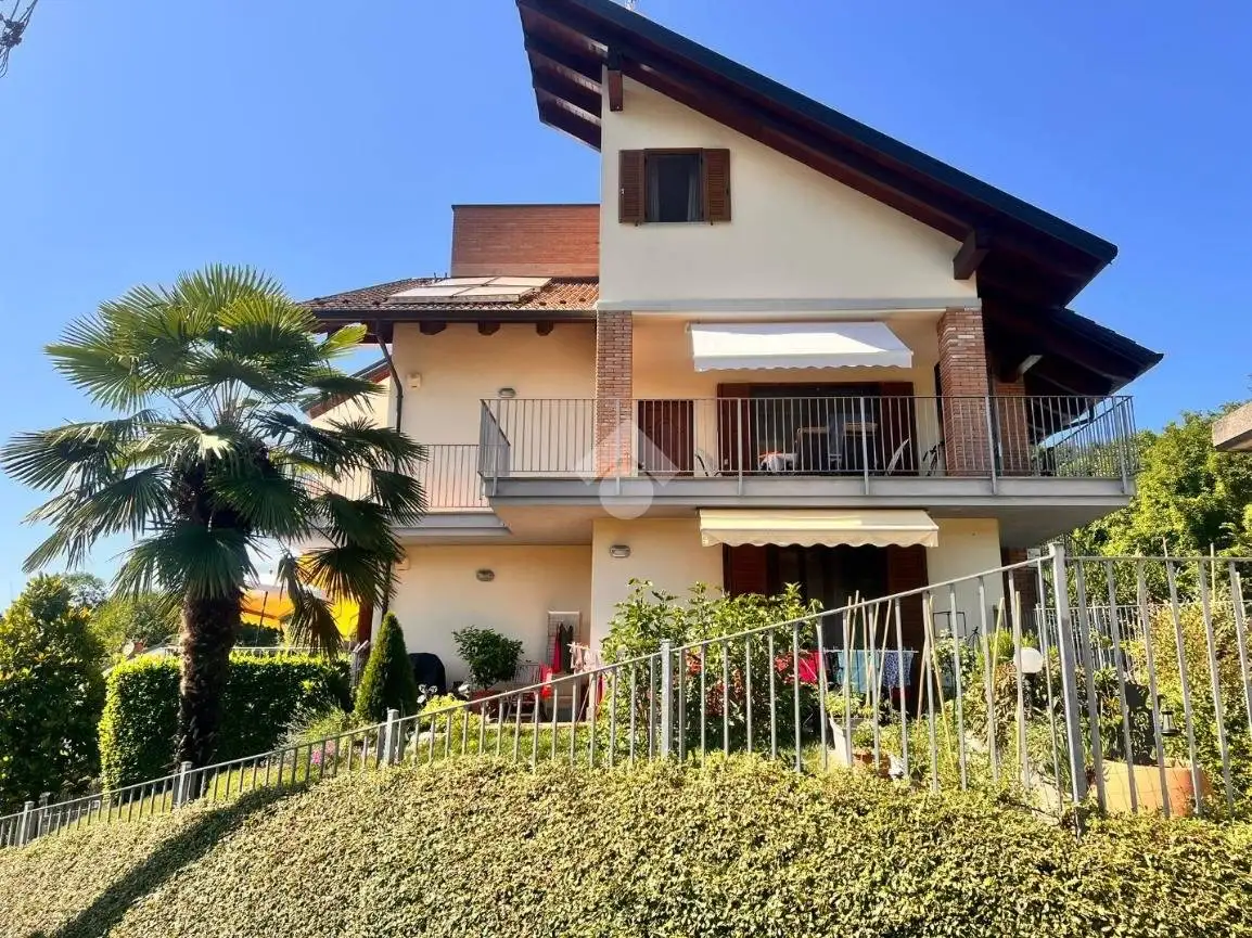 Villa in vendita a Castiglione Torinese