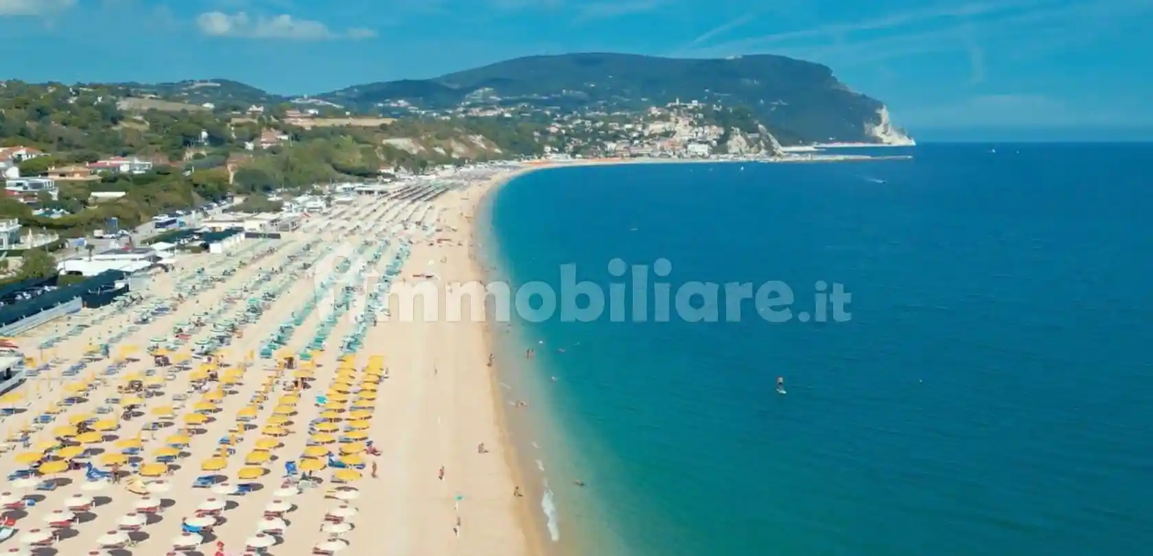 Palazzo - Edificio in vendita a Numana