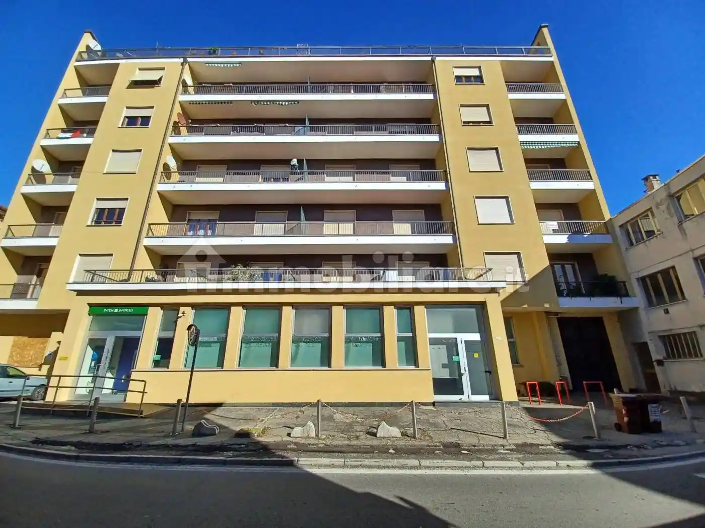 Trilocale via Aosta 24, Centro, Borgofranco d'Ivrea - foto 3