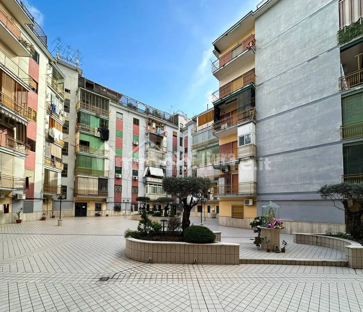 Appartamento in vendita a Napoli