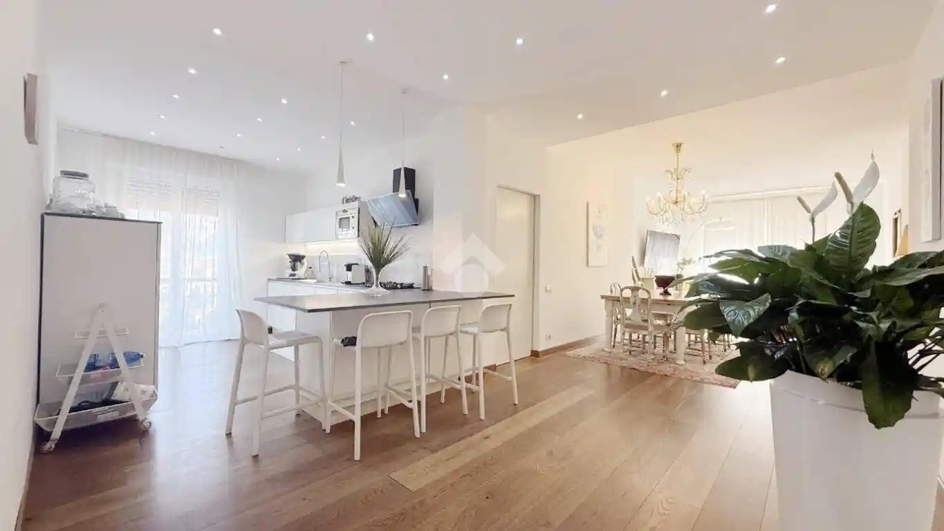 Appartamento in vendita a Carrara