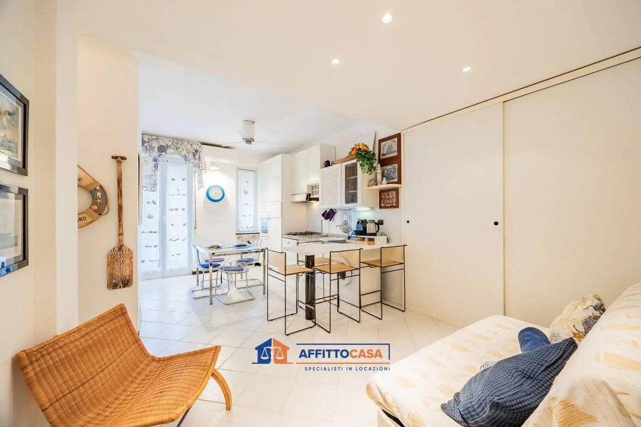 Appartamento in affitto a Alassio