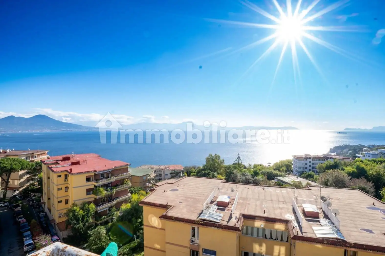 Appartamento in vendita a Napoli