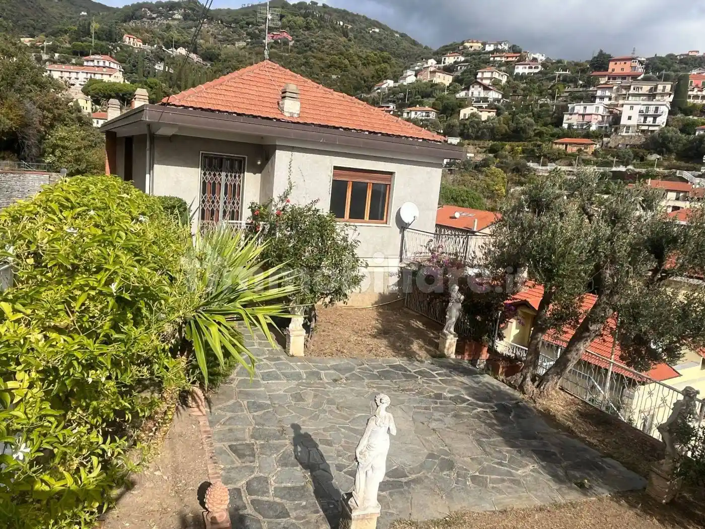 Villa in vendita a Alassio