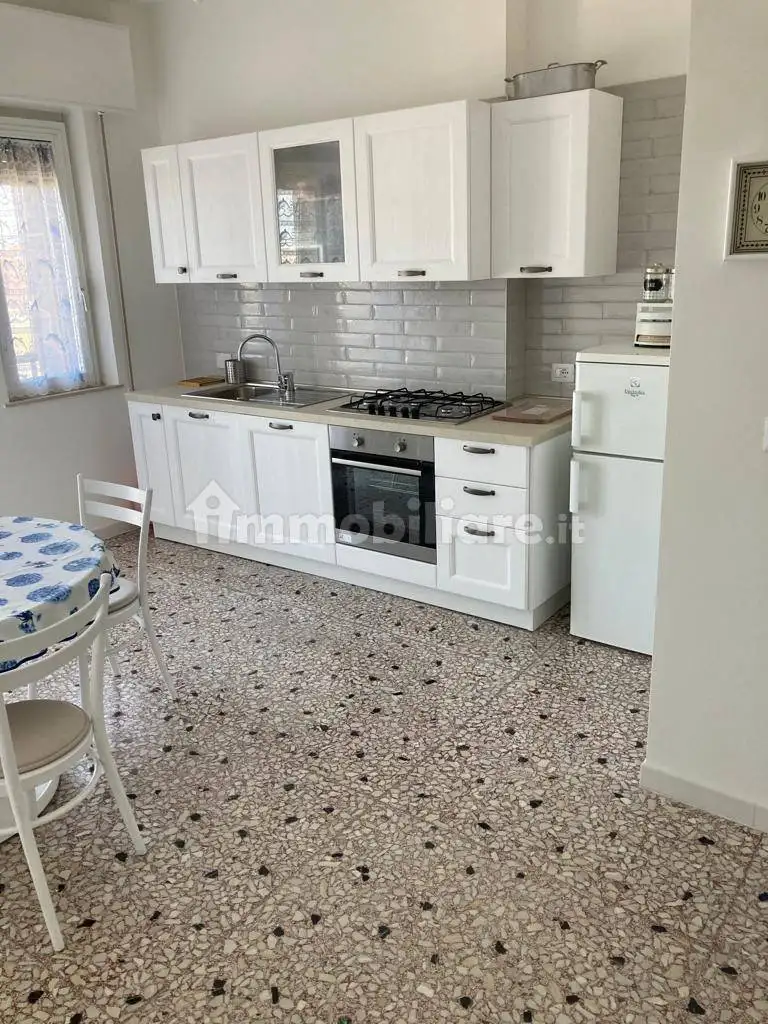 Appartamento in affitto a Savona