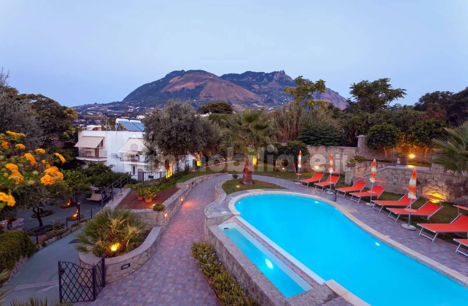 Palazzo - Edificio in vendita a Ischia