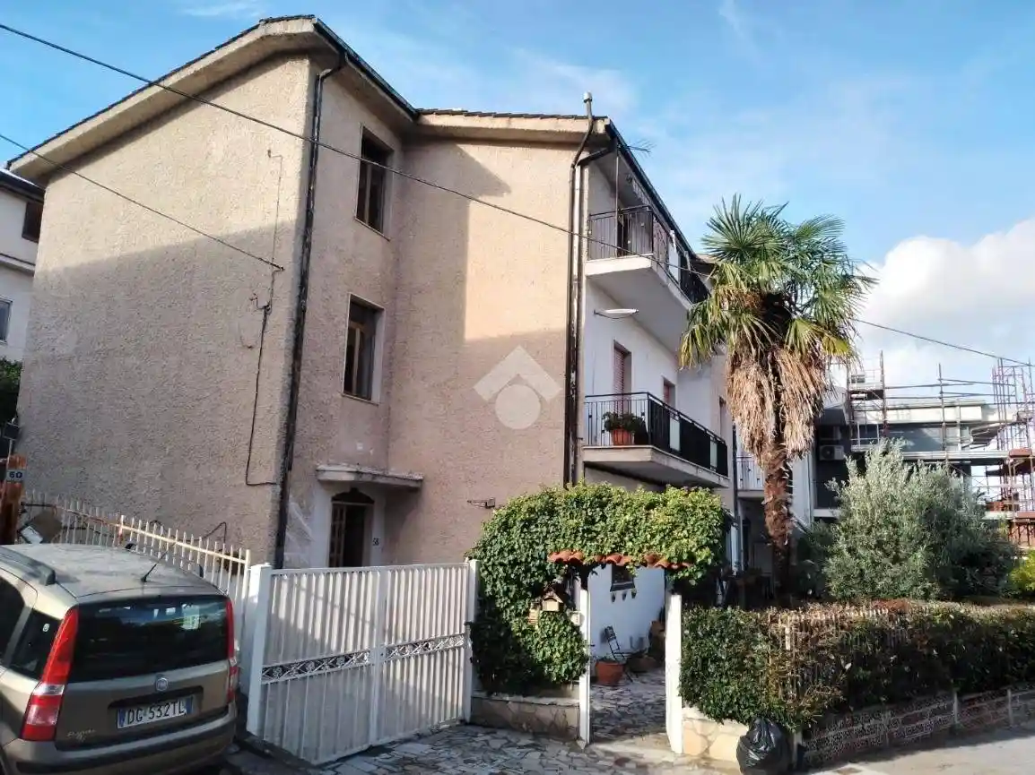 Quadrilocale viale della Resistenza 58, Andreotta, Castrolibero - foto 2