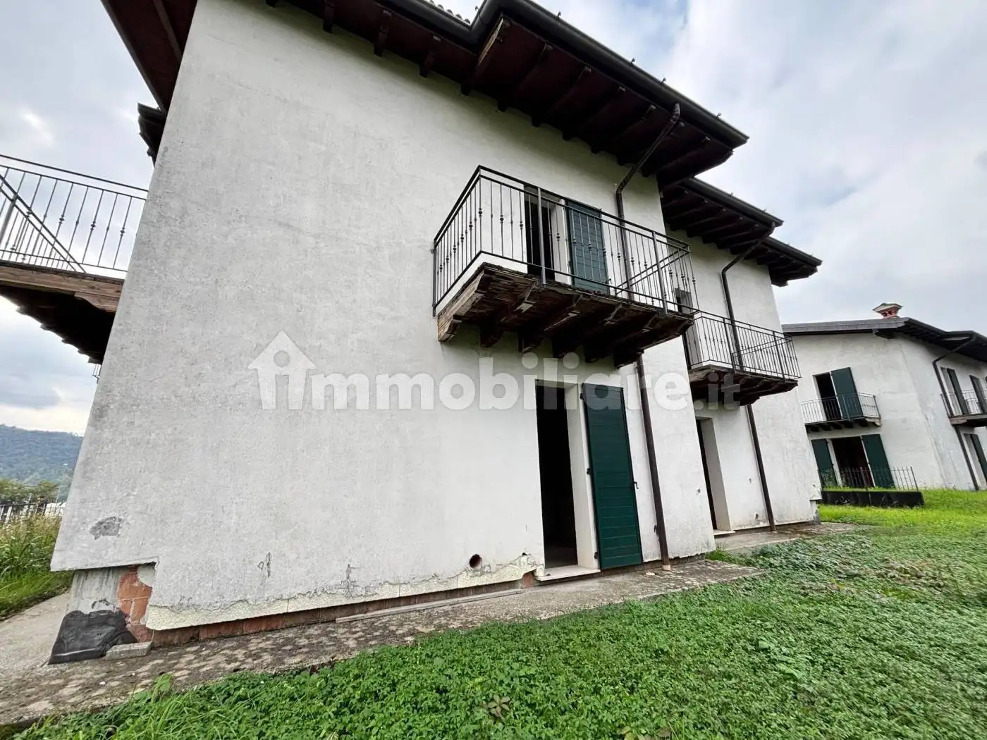 Villa in vendita a Monticelli Brusati
