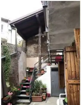 Casa indipendente in asta a Montù Beccaria