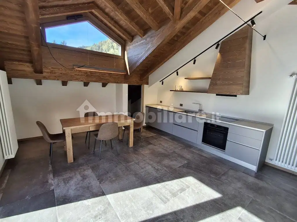 Mansarda via Glaiola, Centro, Castione della Presolana - foto 4