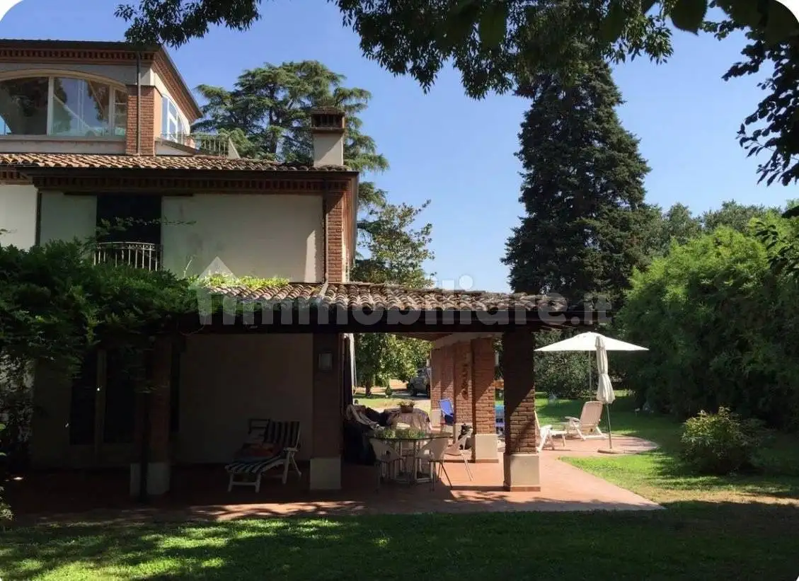 Villa in vendita a Parma
