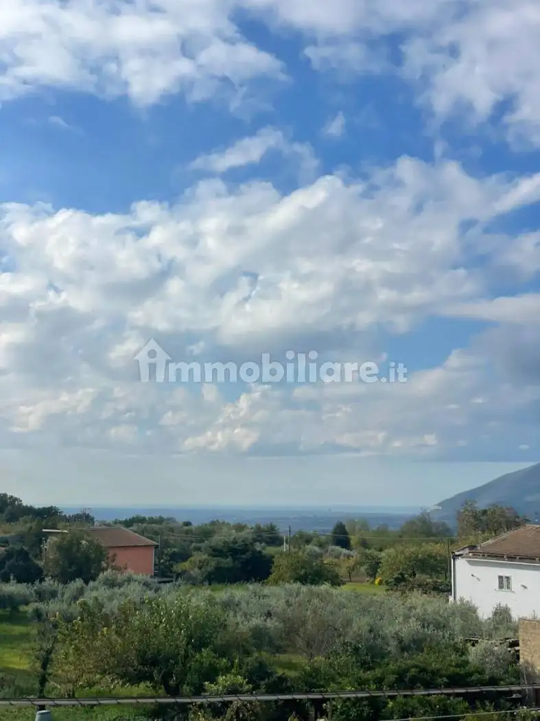 Villa in affitto a Teano