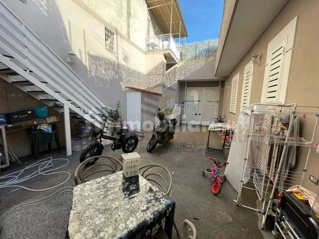 Casa indipendente in vendita a Giugliano in Campania