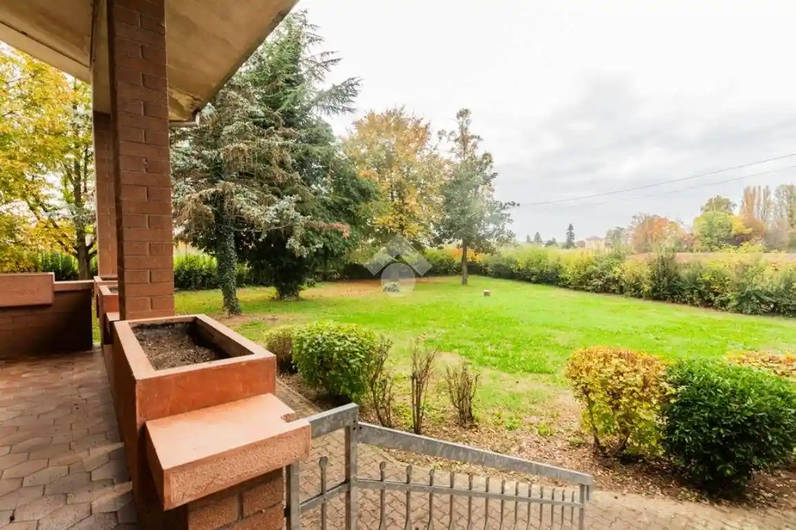 Villa in vendita a Correggio