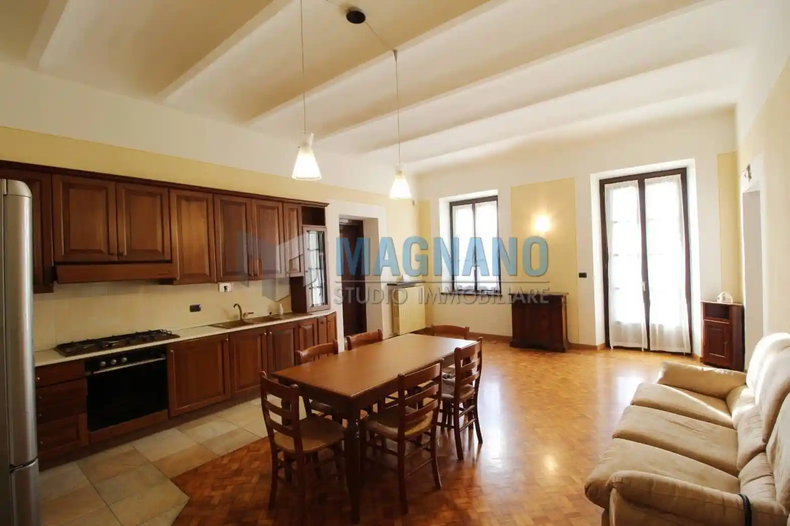 Trilocale ottimo stato, primo piano, Centro, Cavour - foto 2