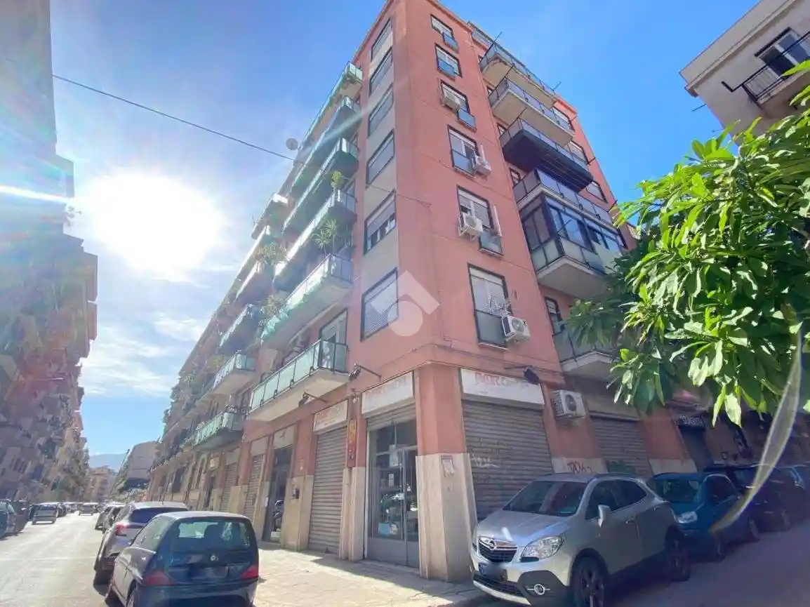 Appartamento in vendita a Palermo