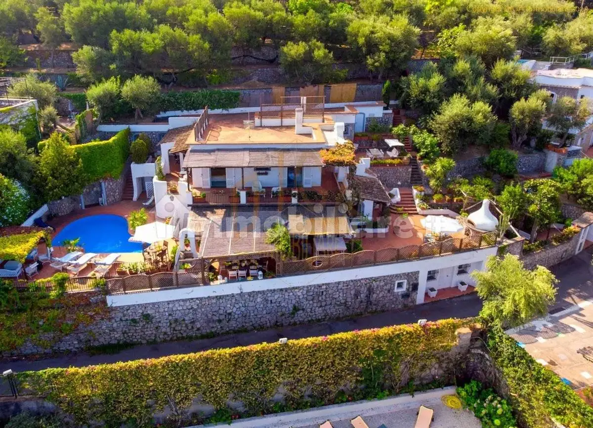 Villa in vendita a Massa Lubrense