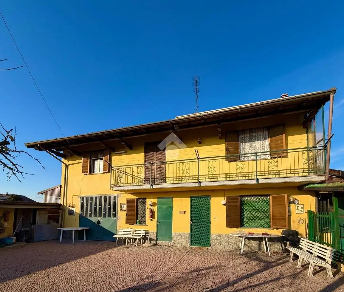 Casa indipendente in vendita a Verrua Po
