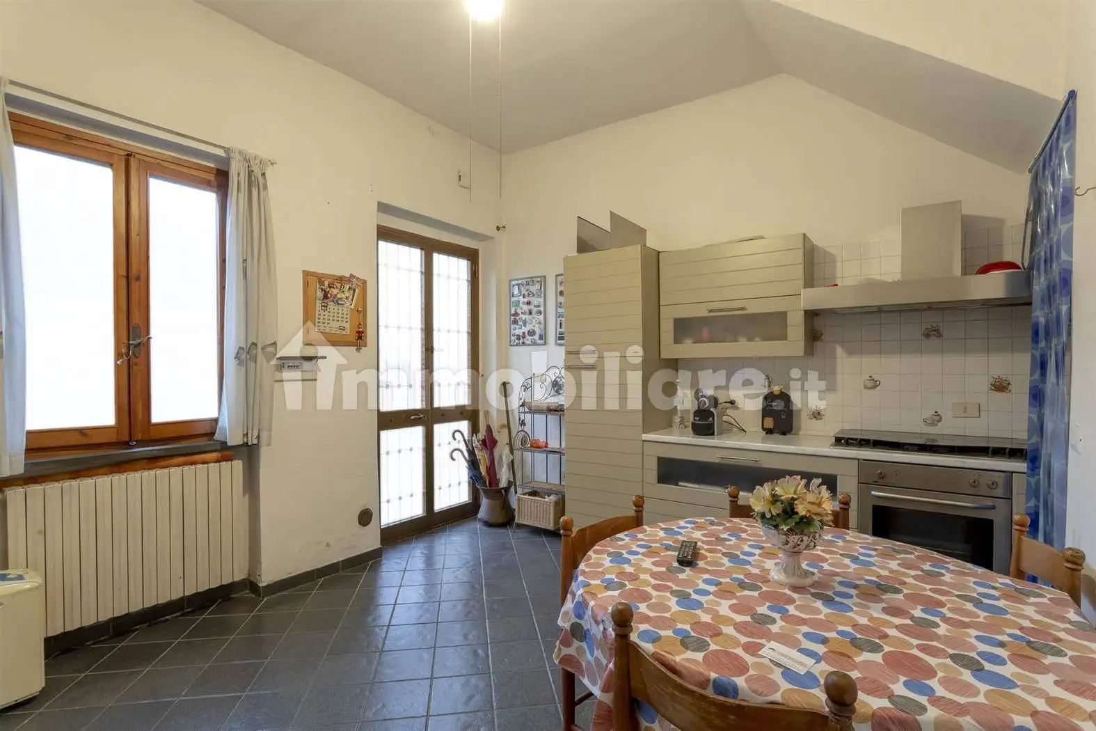 Casa indipendente in vendita a Campi Bisenzio