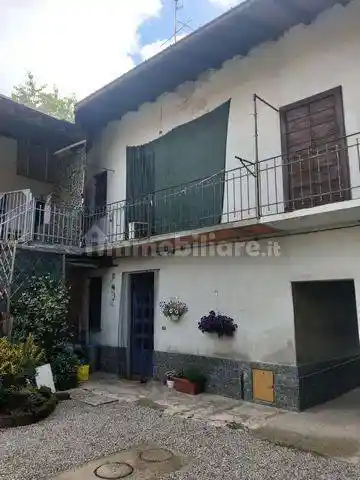 Appartamento in vendita a Cairate