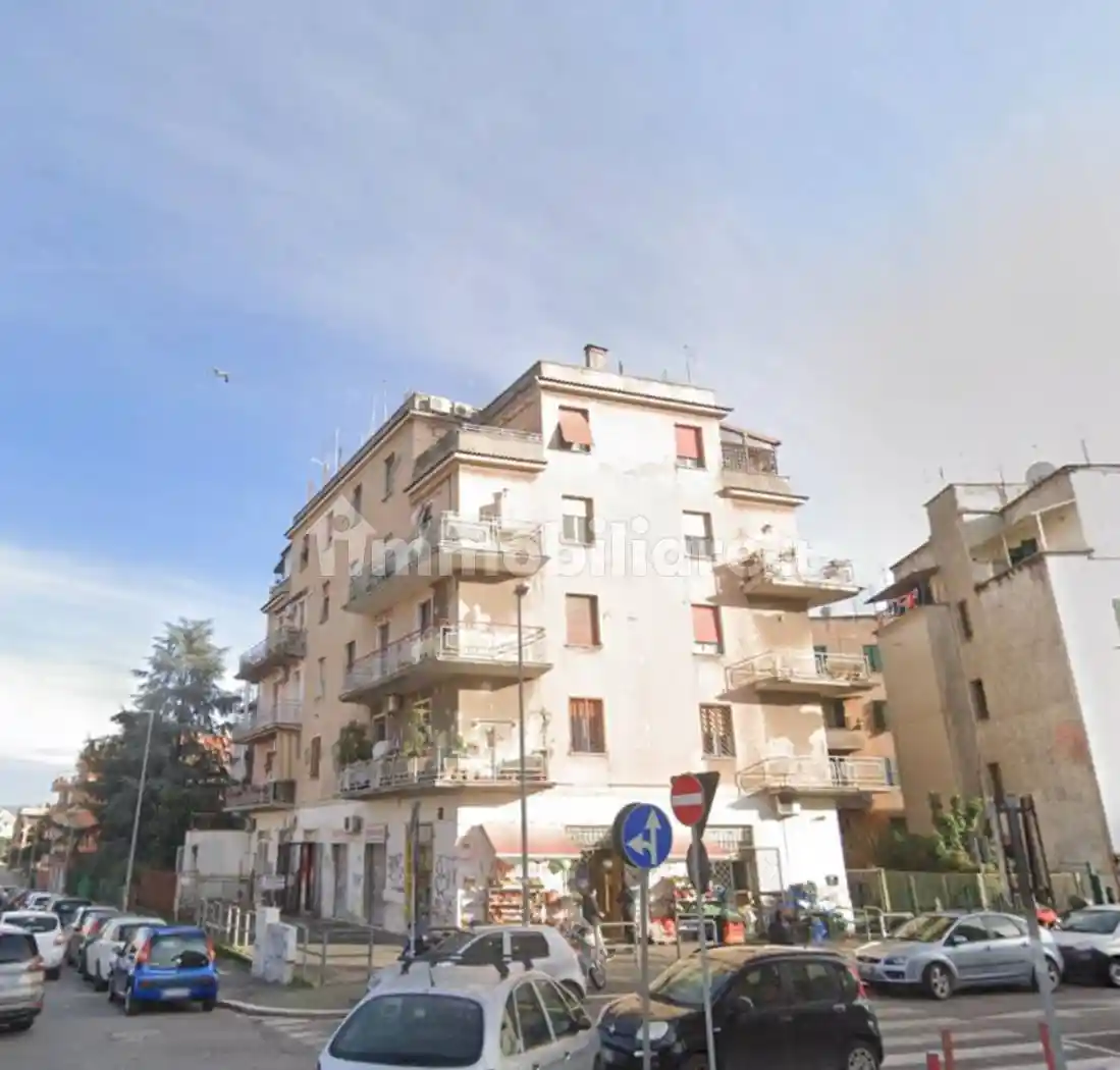 Palazzo - stabile all'asta via Giuseppe Verli, Airola - foto 3