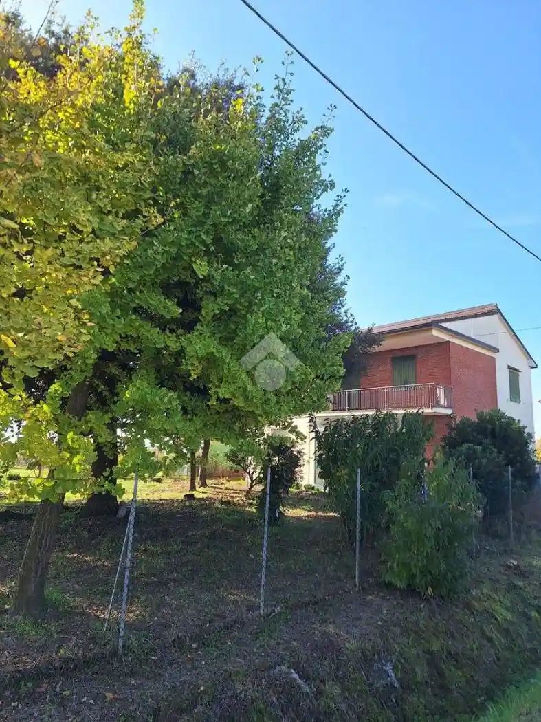 Casa indipendente in vendita a Bagnacavallo