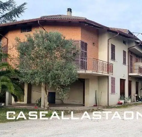 Appartamento in vendita a Monte Roberto