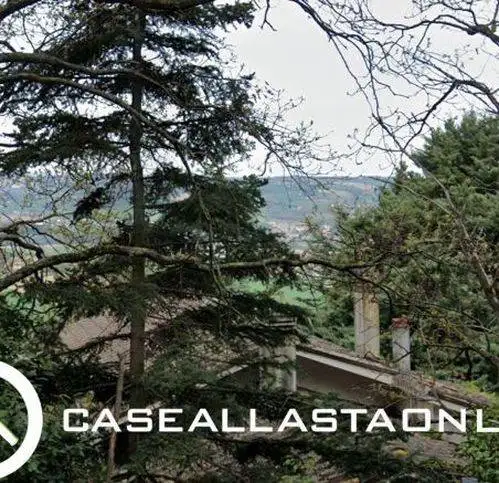 Villa in asta a Ostra