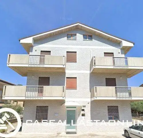 Appartamento in asta a Monterubbiano