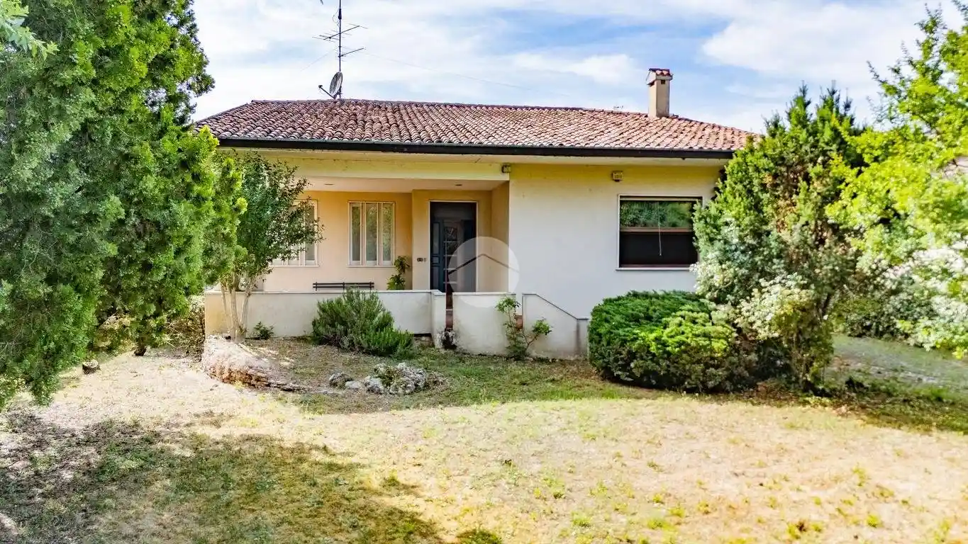 Villa in vendita a Rodigo