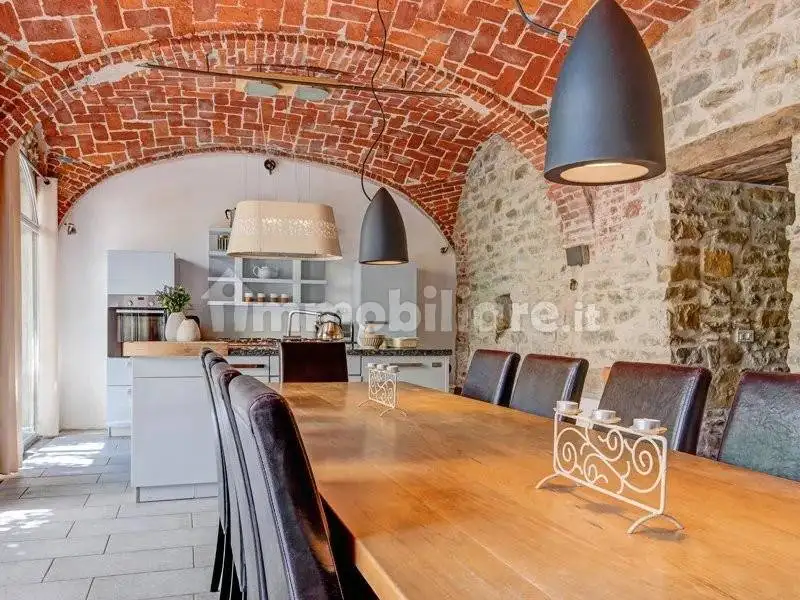 Rustico - Casale in vendita a Cortemilia