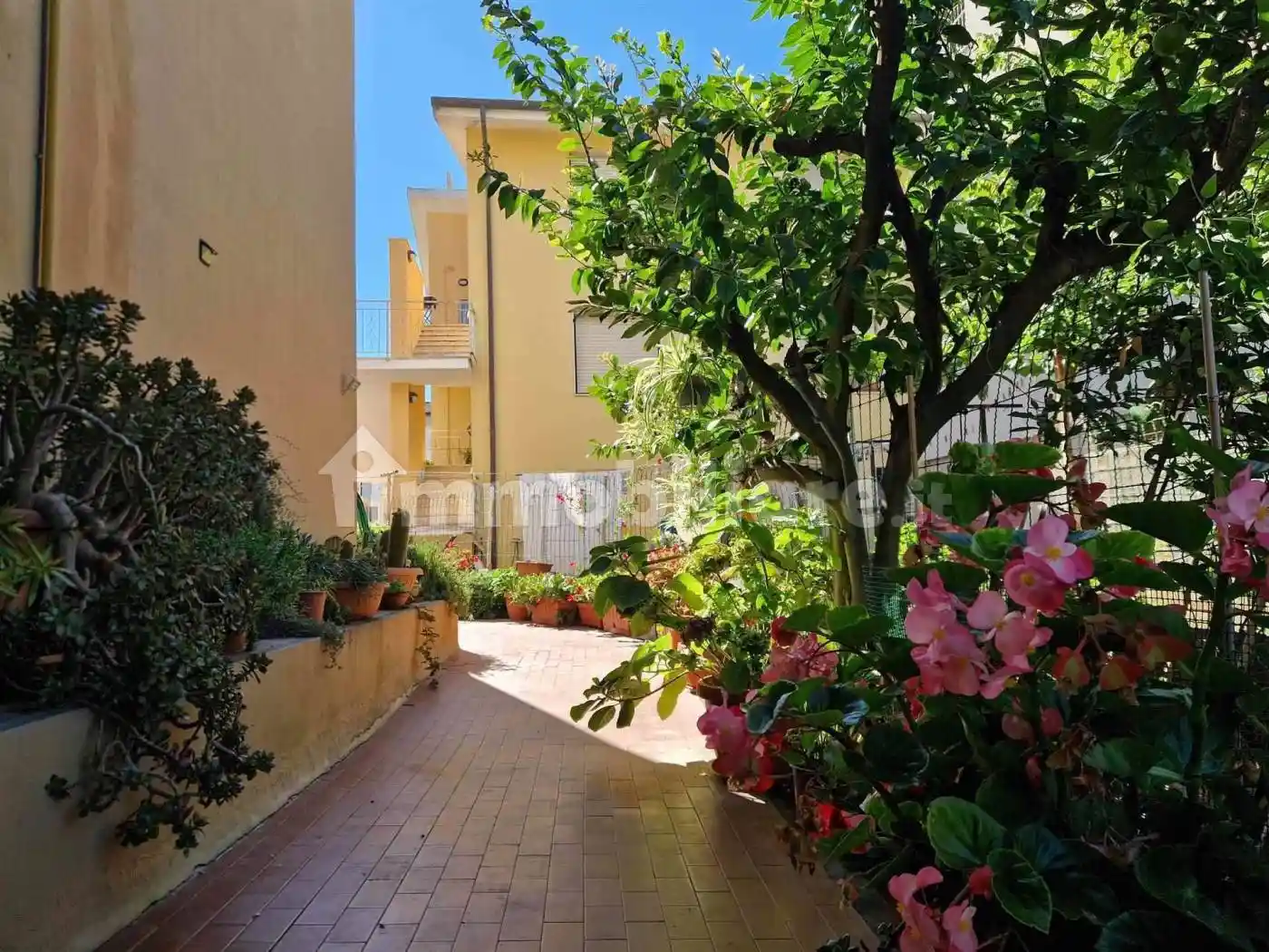 Appartamento in vendita a Cecina