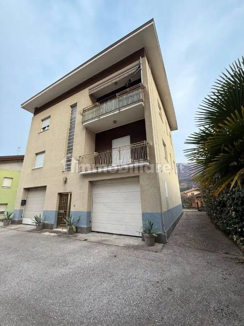 Appartamento in vendita a Dro