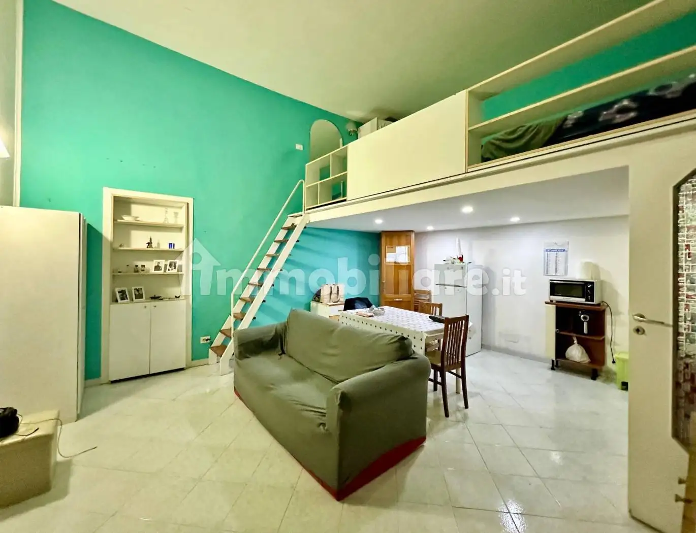 Appartamento in vendita a Napoli