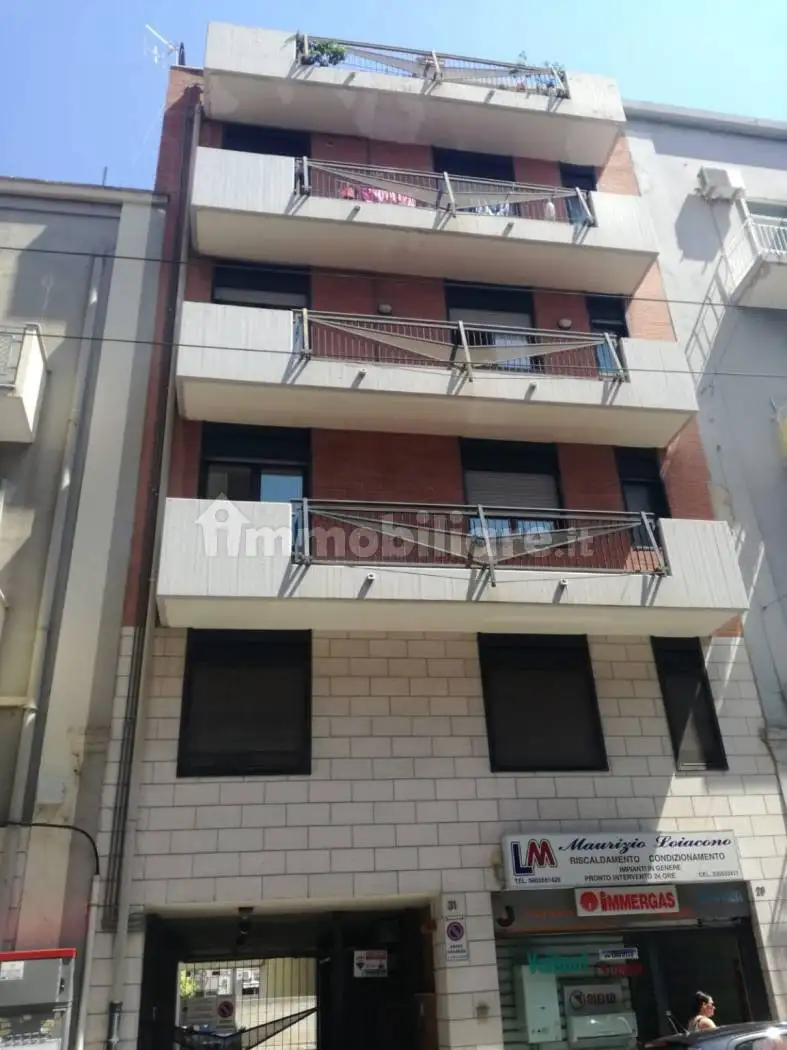 Appartamento in affitto a Bari