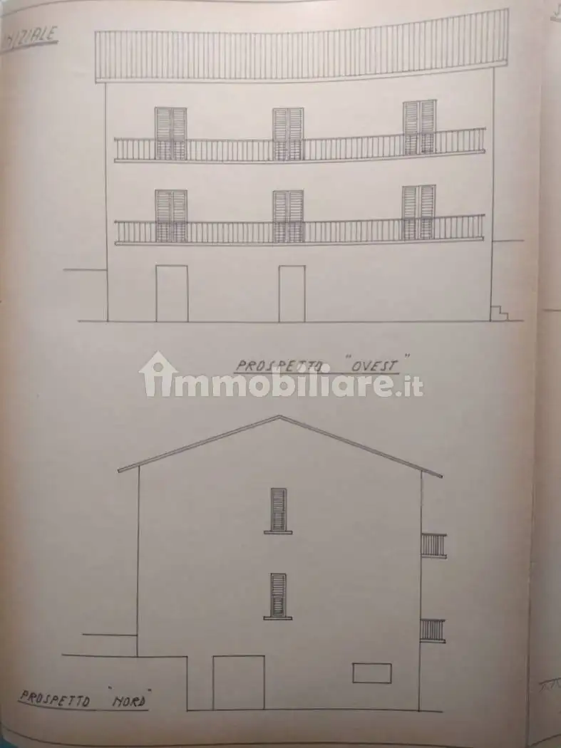Palazzo - Edificio in vendita a La Spezia