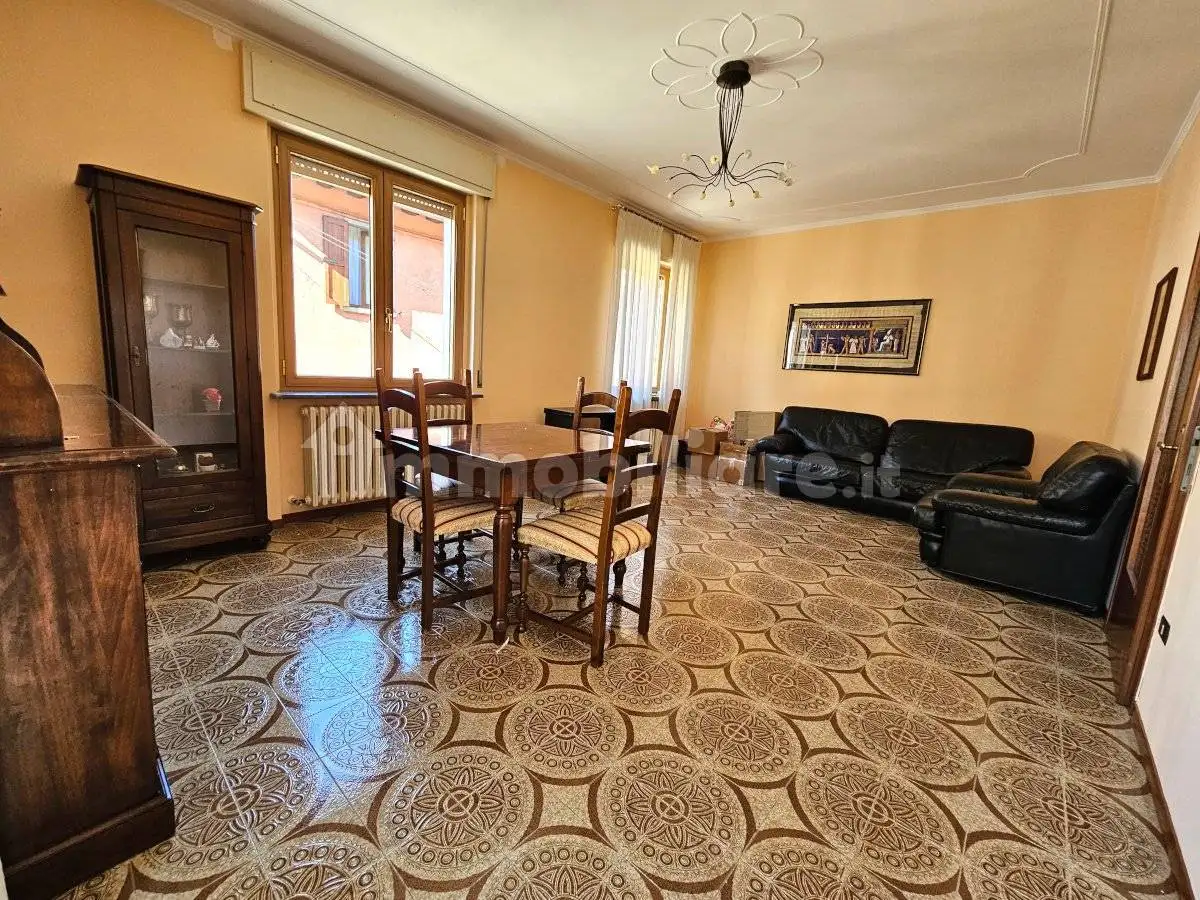 Quadrilocale via Vittorio Veneto, Centro, Cene - foto 3