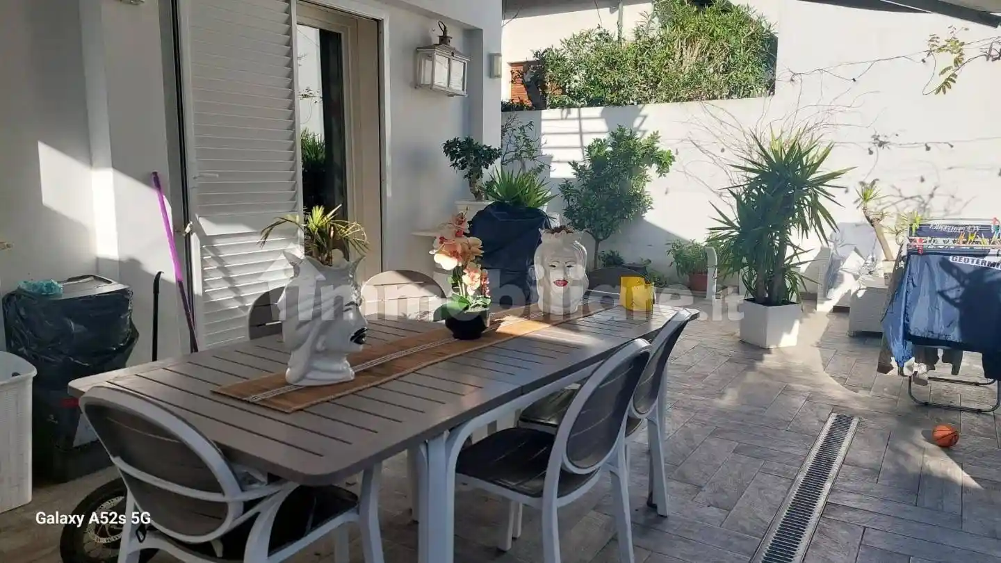 Casa indipendente in vendita a Livorno