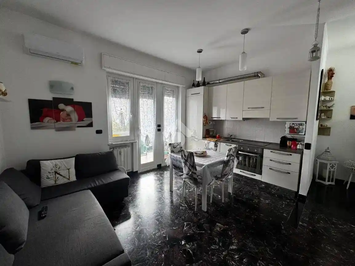 Appartamento in vendita a Genova