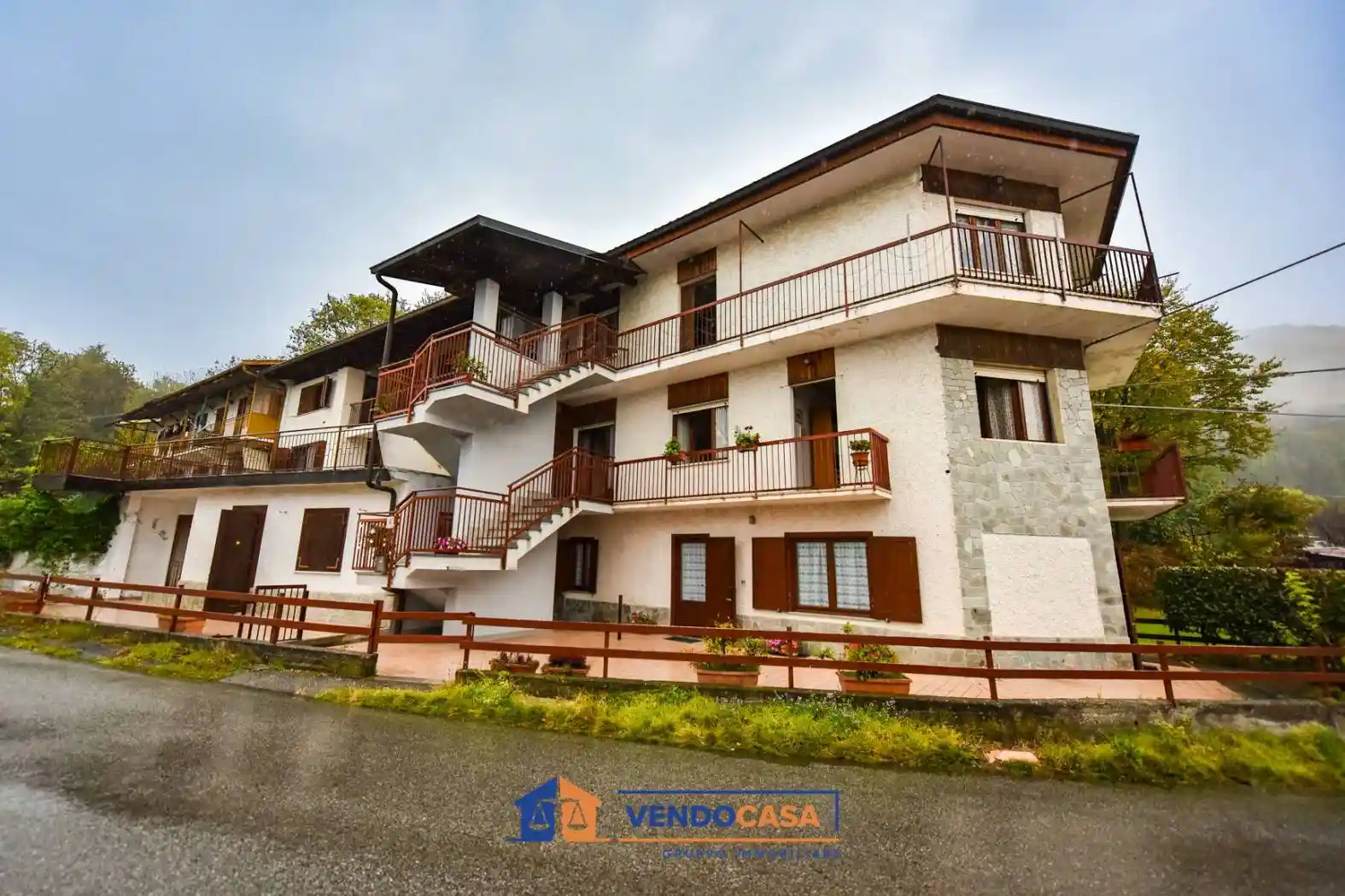 Palazzo - Edificio in Vendita - foto 2