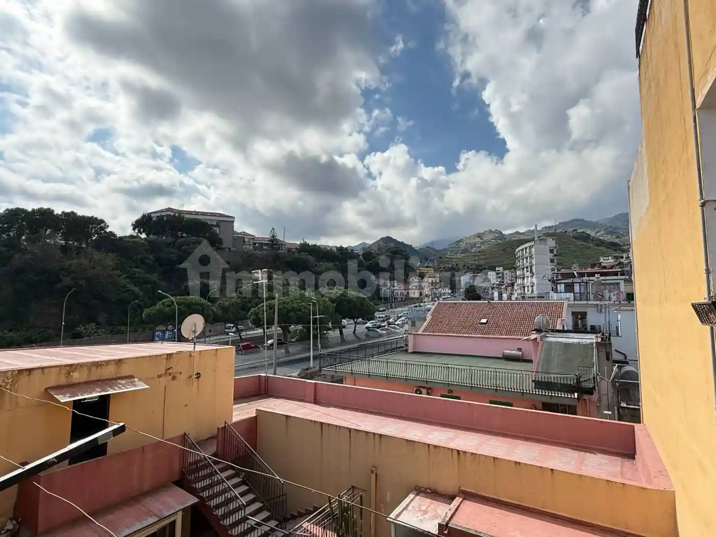 Trilocale da ristrutturare, terzo piano, Bordonaro - Cumia, Messina - foto 2