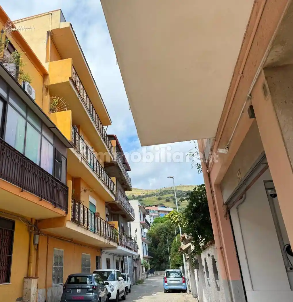 Trilocale da ristrutturare, terzo piano, Bordonaro - Cumia, Messina - foto 3