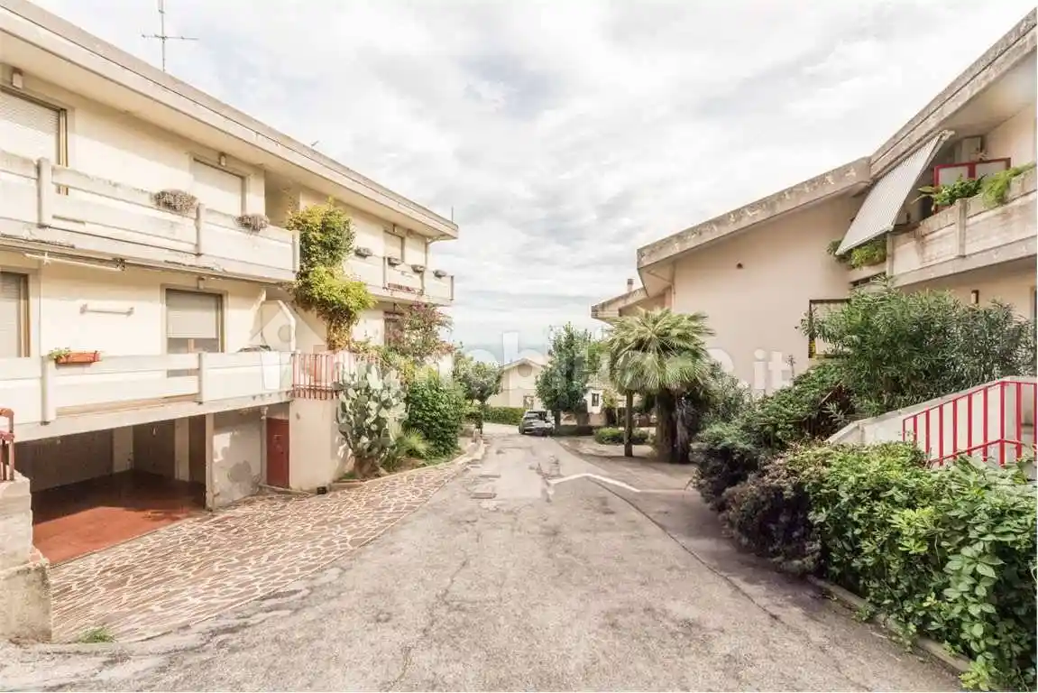 Appartamento buono stato, primo piano, Colle del Telegrafo - Colle Scorrano, Pescara - foto 4