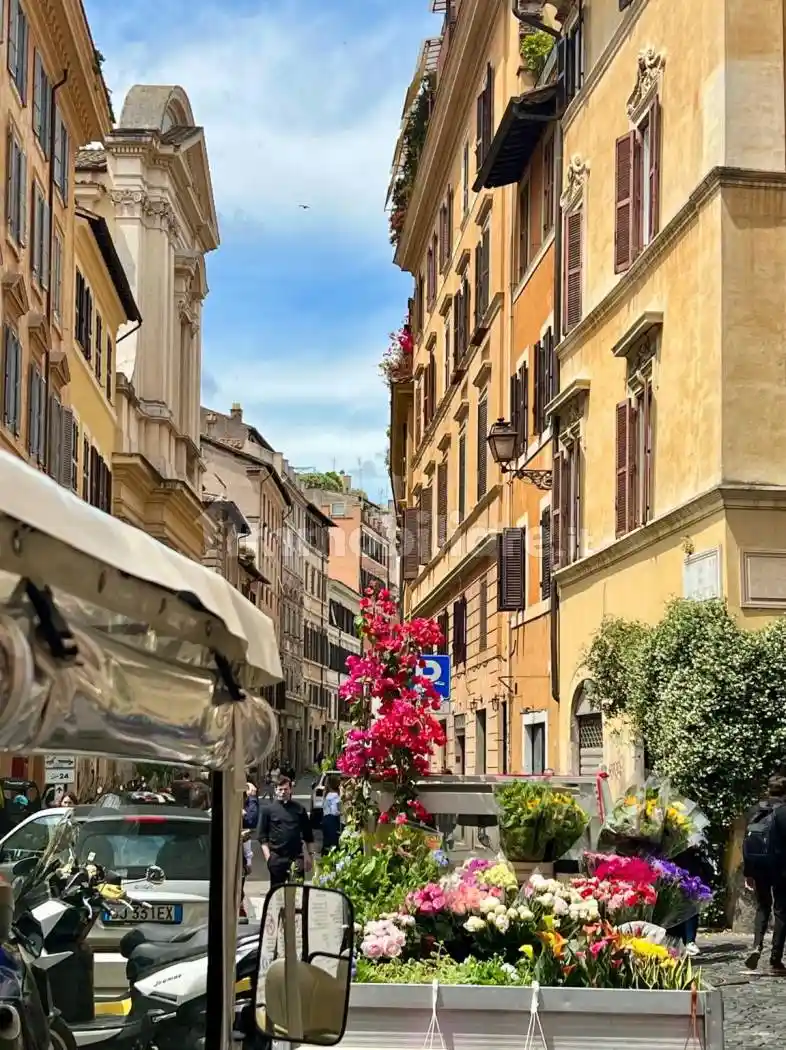 Trilocale via dei Banchi Vecchi, Via Giulia, Roma - foto 3