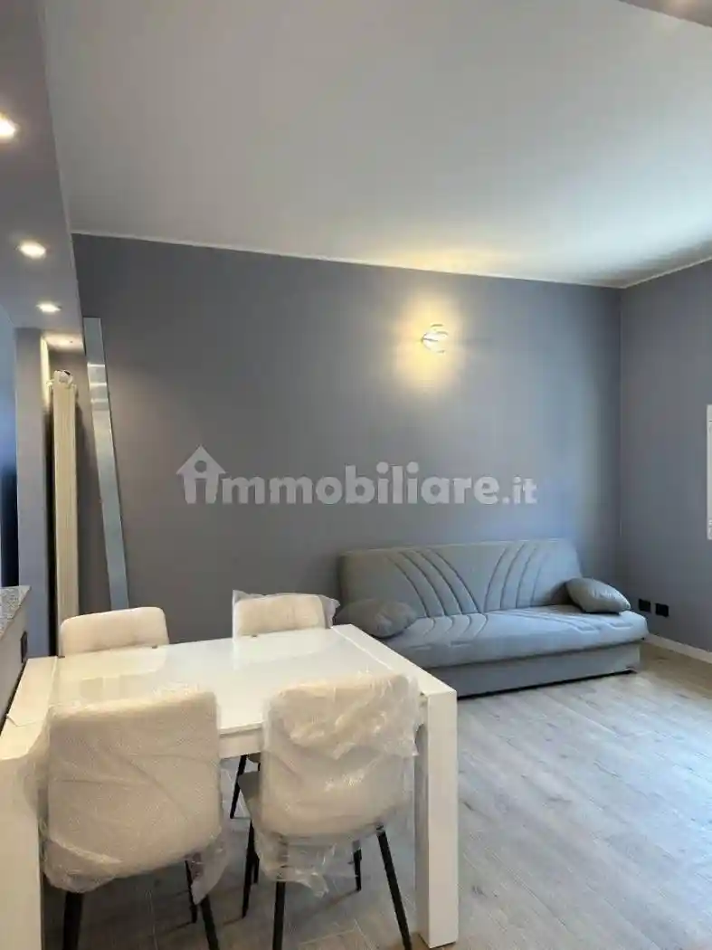 Bilocale via 25 Aprile 3, Corsico - foto 3