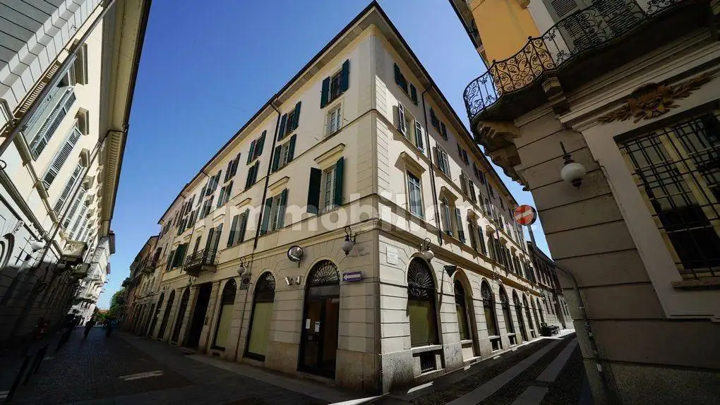 Appartamento in vendita a Novara