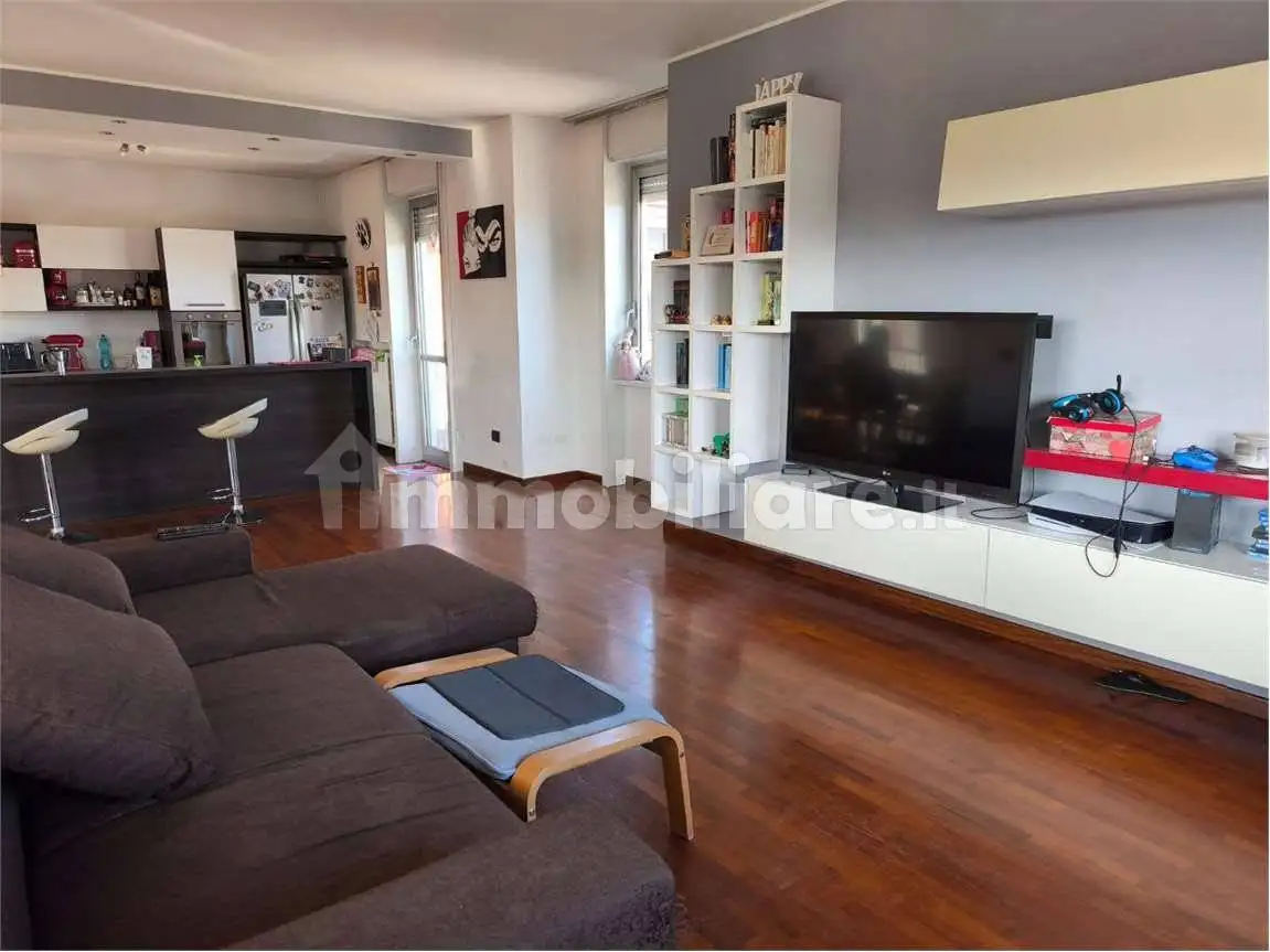 Quadrilocale buono stato, secondo piano, Centro, Bellinzago Novarese - foto 2