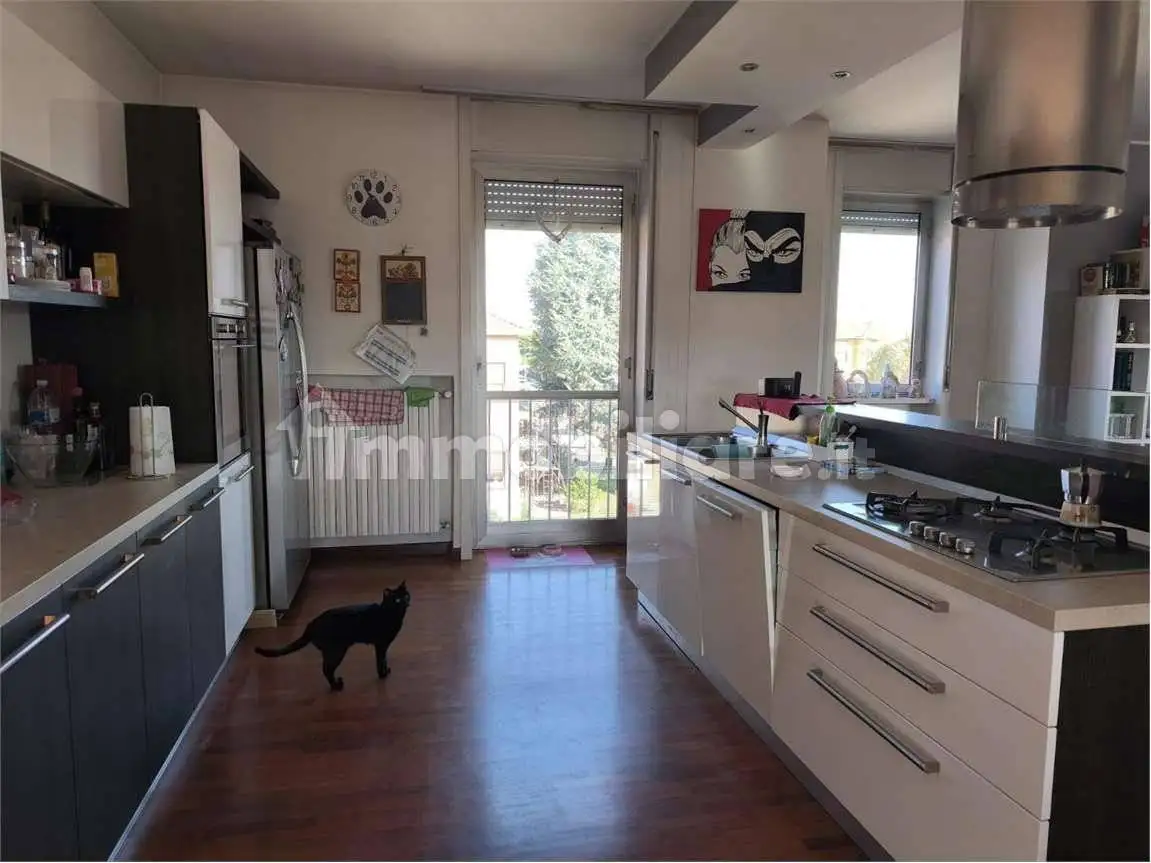 Quadrilocale buono stato, secondo piano, Centro, Bellinzago Novarese - foto 3