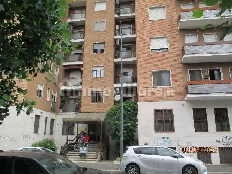 Appartamento all'asta via Fiuggi 2, Milano - foto 3