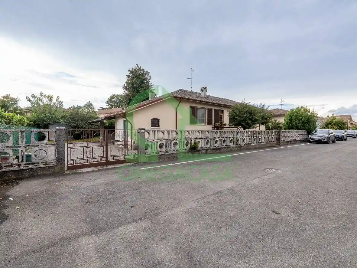 Villa unifamiliare via Ada Negri 14, Centro, Castiglione d'Adda - foto 5